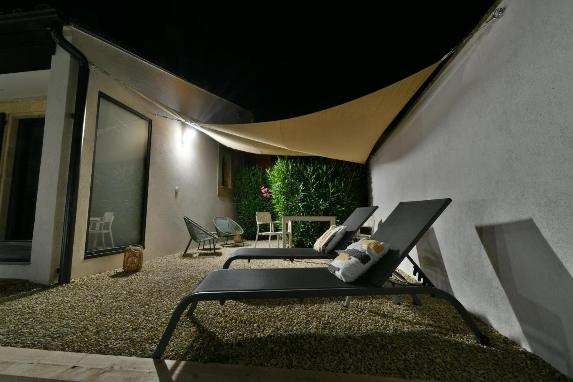 Une Nuit En Luberon Puyvert Bagian luar foto