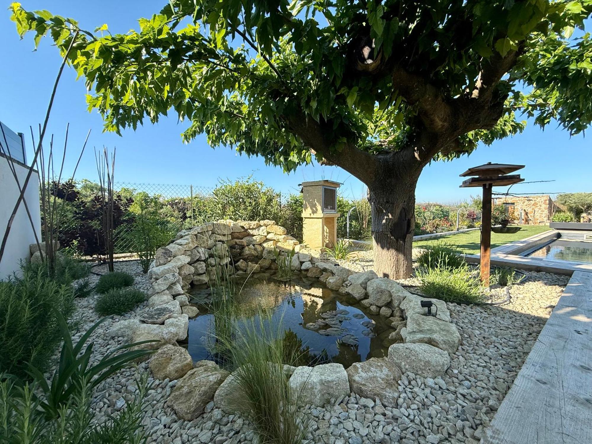 Une Nuit En Luberon Puyvert Bagian luar foto